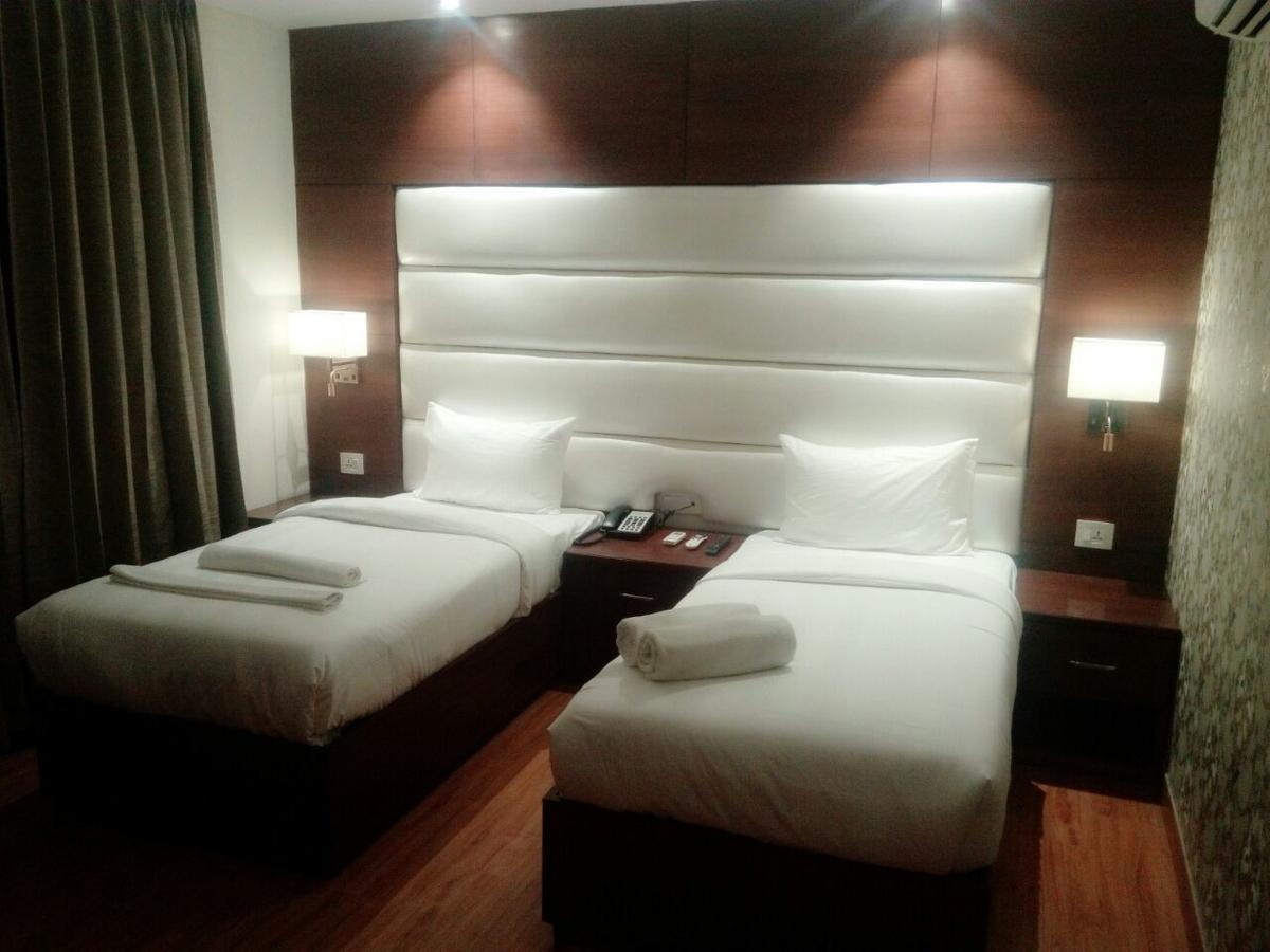 The Grand Parisian Hotel Delhi  Exterior photo