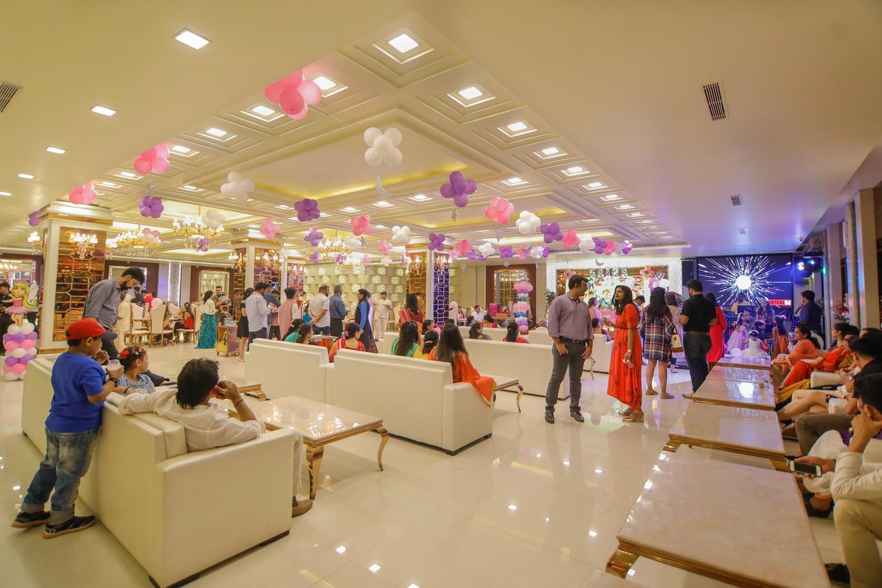 The Grand Parisian Hotel Delhi  Exterior photo