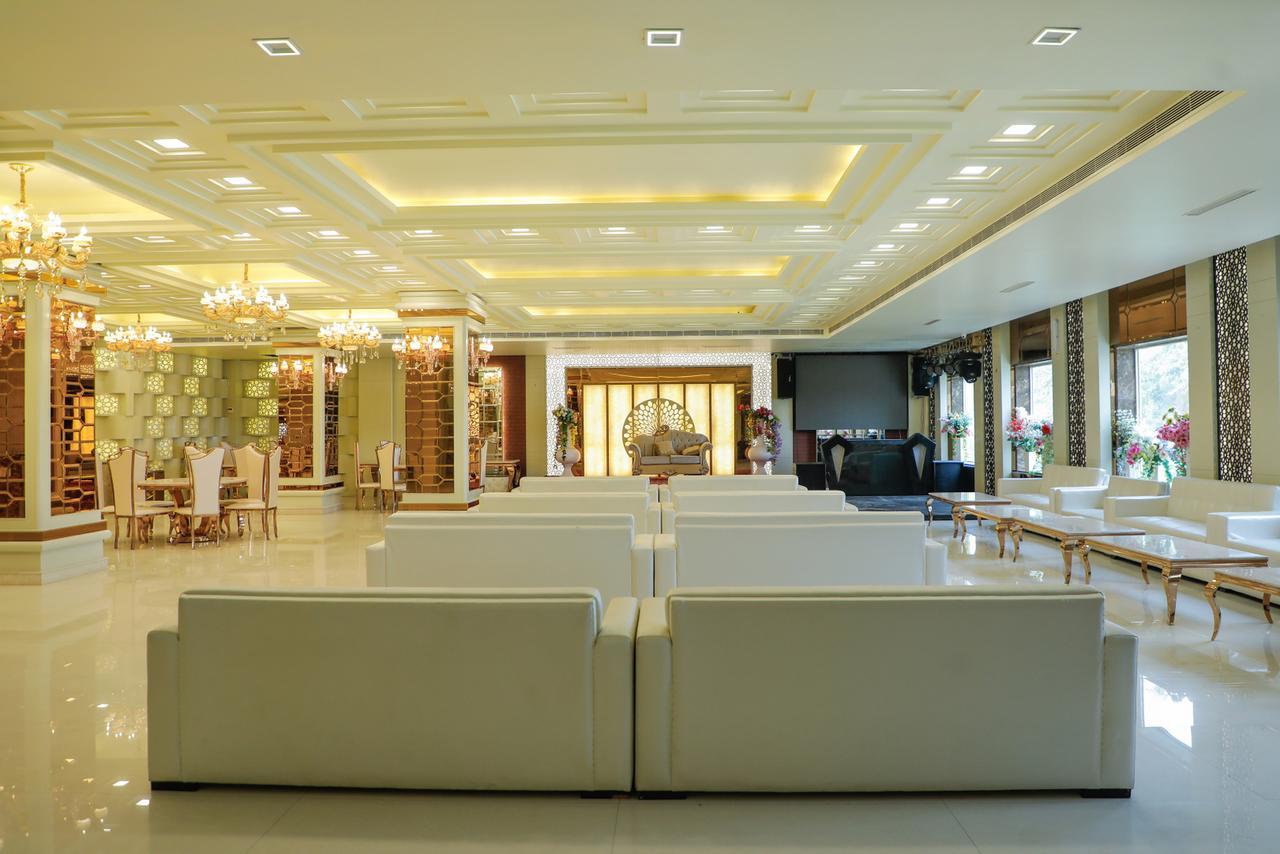 The Grand Parisian Hotel Delhi  Exterior photo