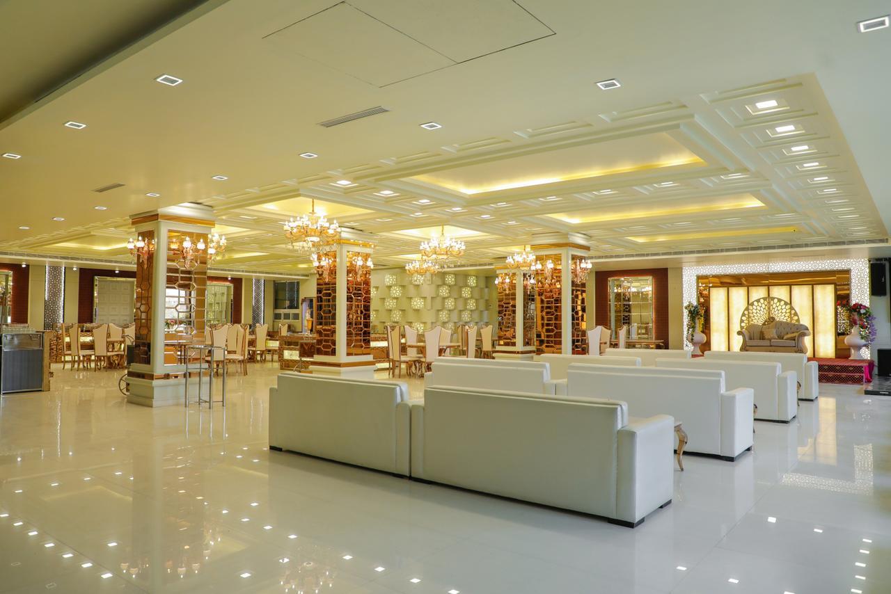 The Grand Parisian Hotel Delhi  Exterior photo