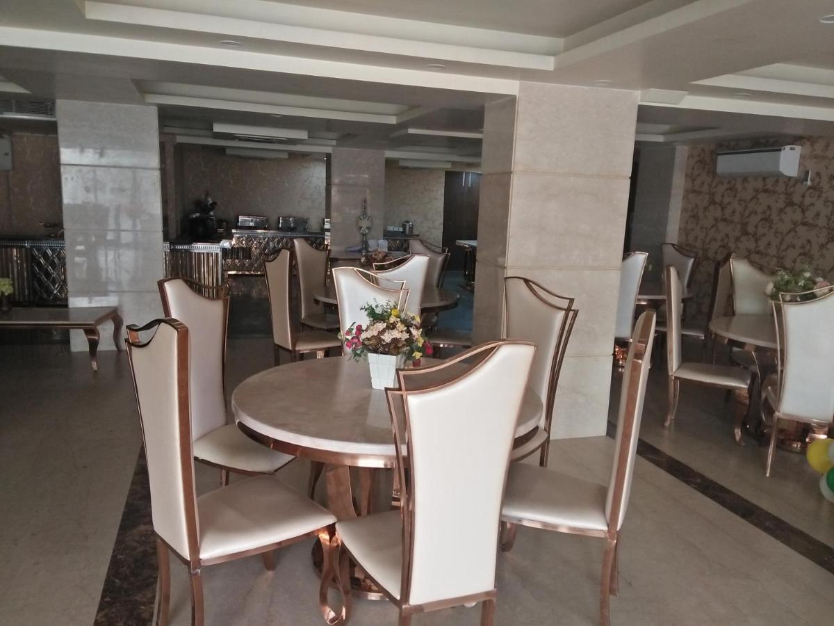 The Grand Parisian Hotel Delhi  Exterior photo